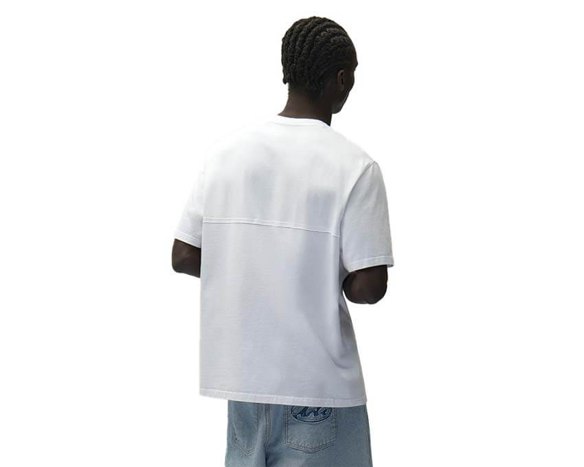 Arte Circle Logo Cut T-shirt Blanc détail — logo cercle Arte et découpe signature