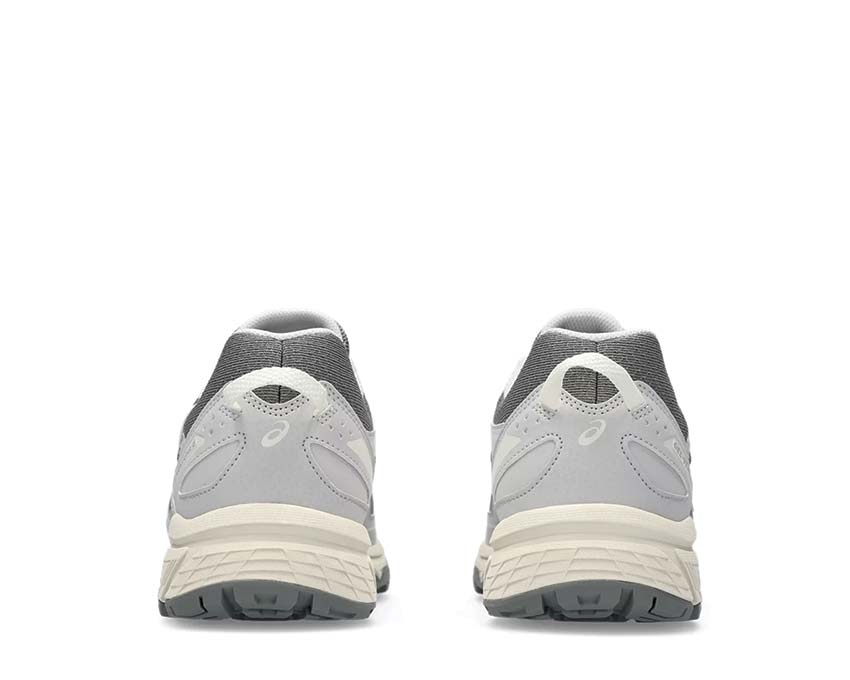 Asics Gel Venture 6 Clay Grey/Cream dettaglio — mesh e overlay trail