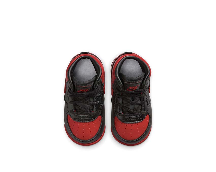 Jordan 1 Retro High '85 Baby Black Varsity Red White — vue trois quarts Jordan bébé