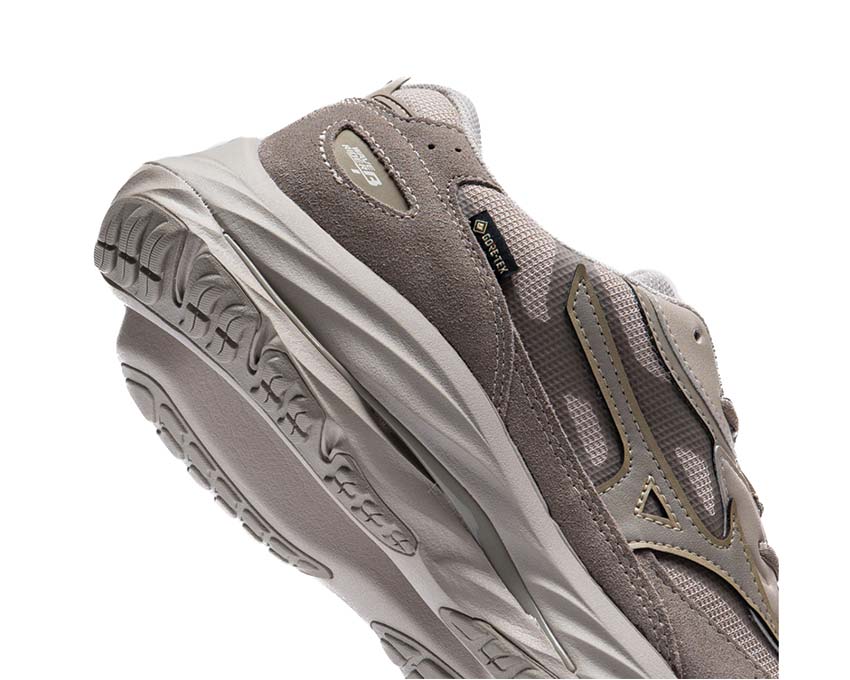 Mizuno Wave Rider Beta GTX Brown detalle — membrana Gore-Tex impermeable