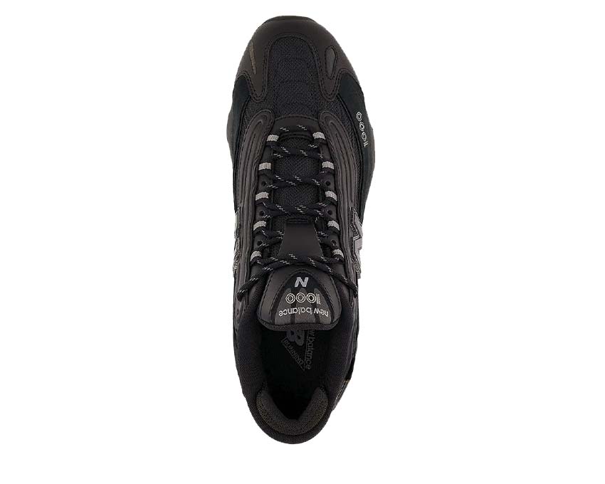 New Balance 1000 Cordura Black Sohle — robuste geriffelte schwarze Außensohle