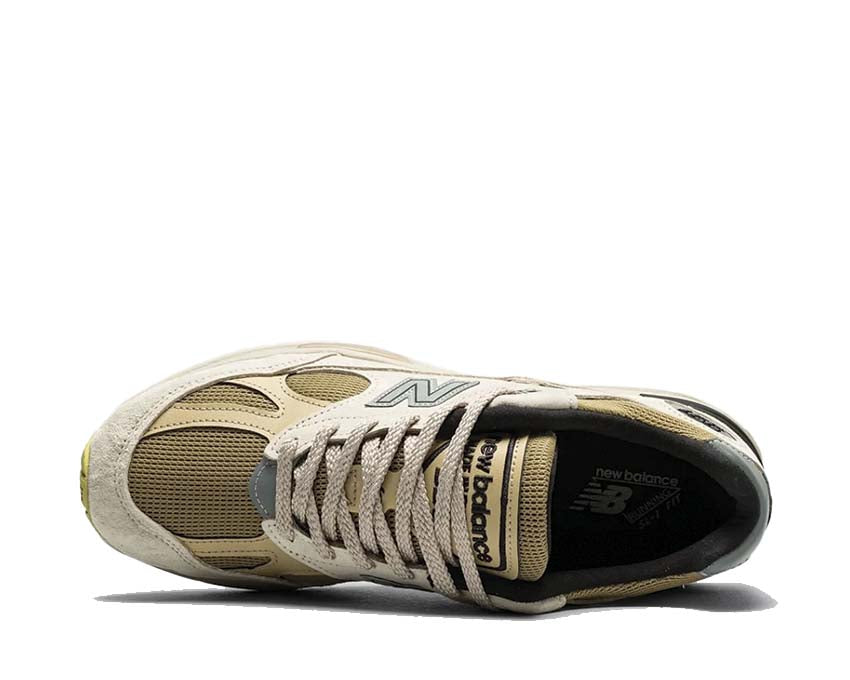 New Balance 991v2 Made in UK Silver Birch détail — cuir suède fabriqué en Angleterre