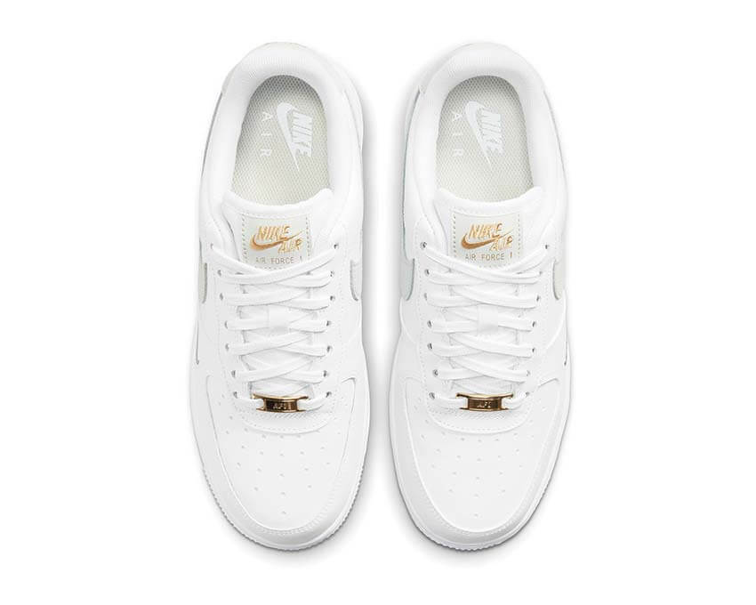 Nike Air Force 1 '07 Essential CZ0270-106