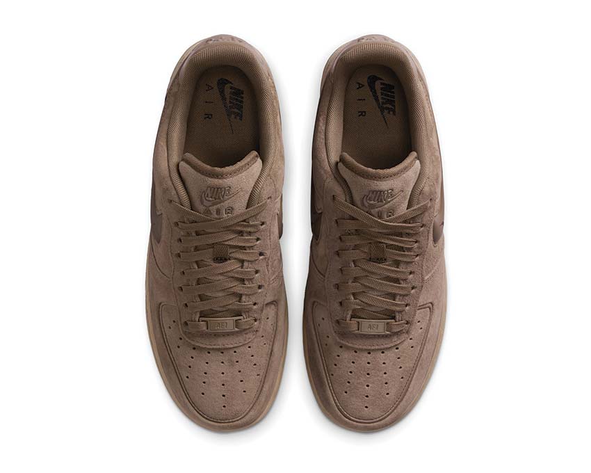Nike Air Force 1 07 Mink Brown — vista tre quarti