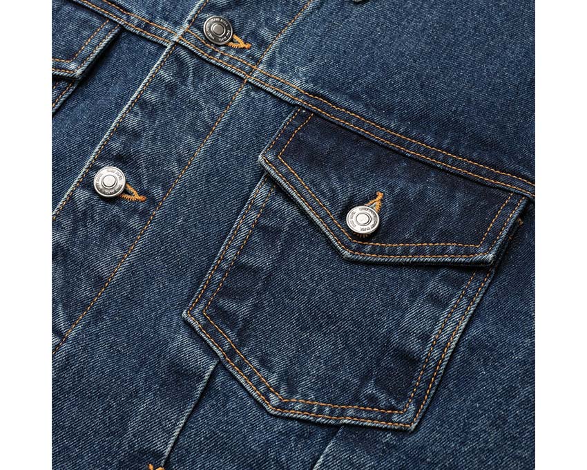 Daily Paper Bomi Denim Jacket Blue detalle — bolsillos delanteros cerrados