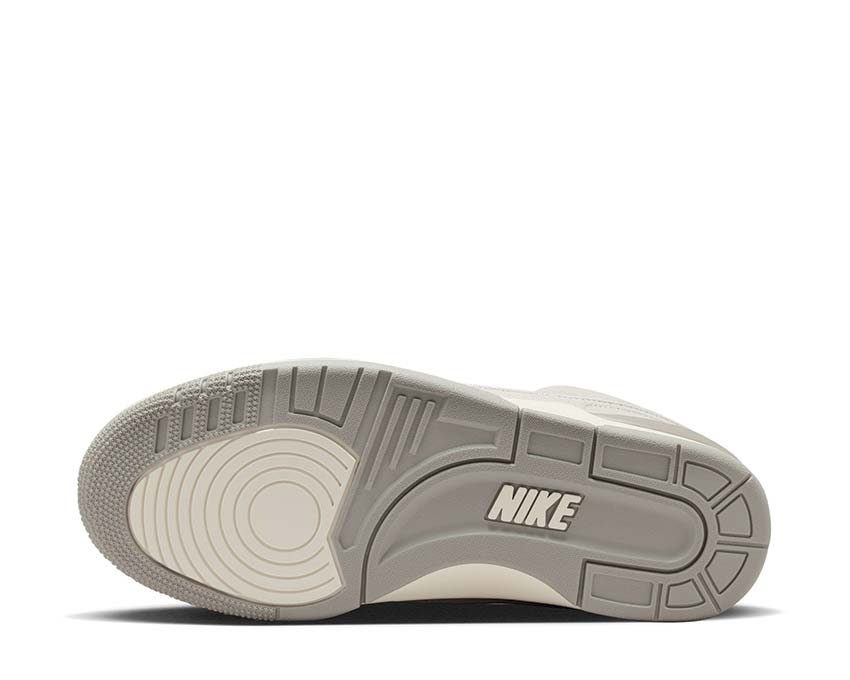 Nike AAF88 Light Bone — vue avant Coconut Milk homme