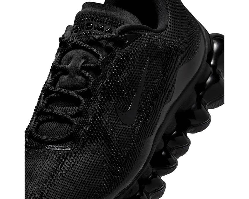 Nike Air Liquid Max Black vue latérale — tige transparente noir liquid max