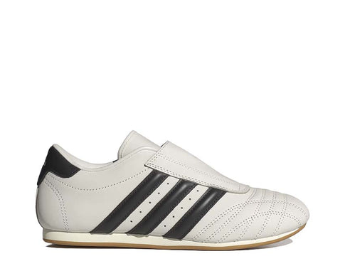 Adidas Taekwondo W Off White — sneaker donna stile combattimento minimalista