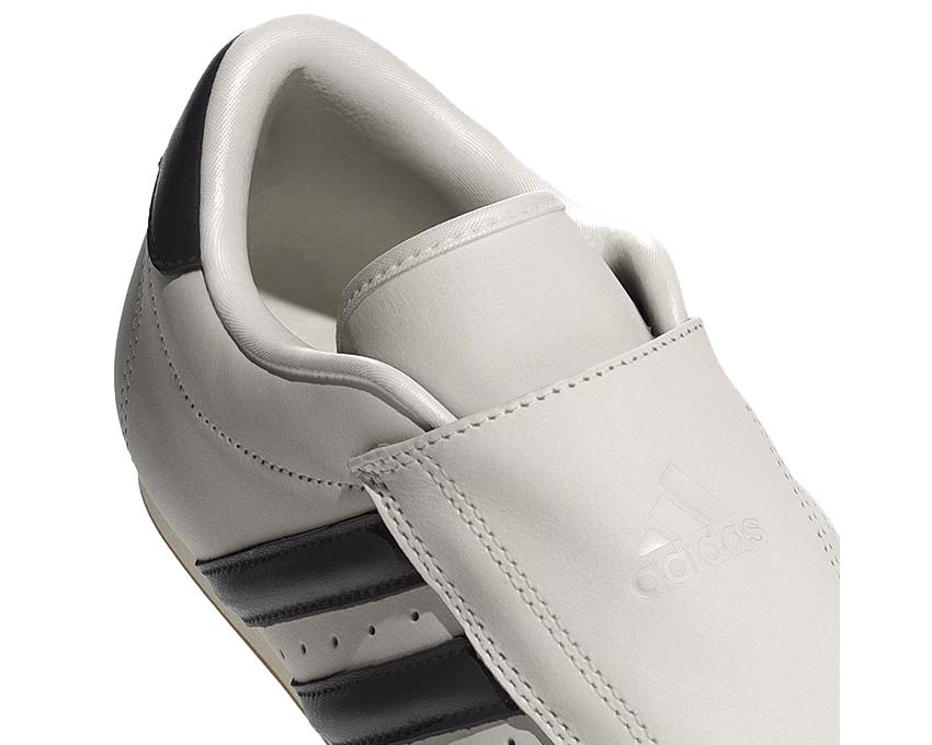 Adidas Taekwondo W Off White vista laterale — profilo pulito e leggero