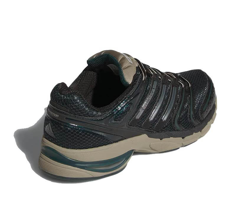 Adidas Adistar Control 5 Core Black détail — support médio-pied contrôle noir