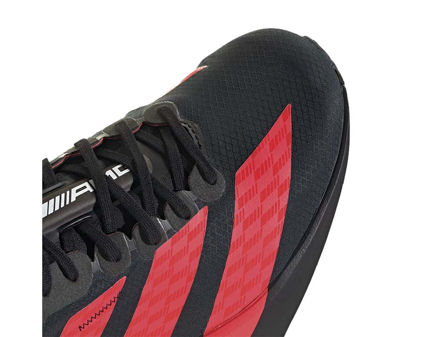 Adidas Adizero Adios Pro 4 AMG vue latérale — colorway F1 Team