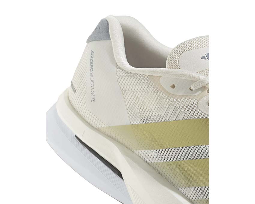 Adidas Adizero Boston 13 Gold Metallic vue latérale — plaque Energyrods 2.0