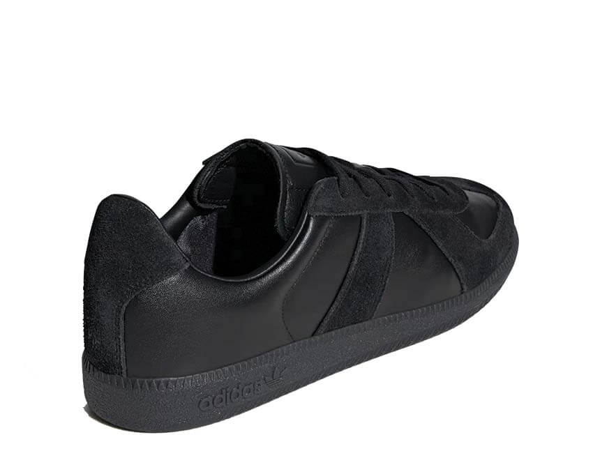 Adidas BW Army Core Black — vue arrière, sneaker triple black lifestyle