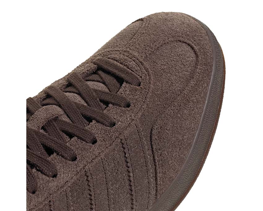Adidas Gazelle Indoor Dark Brown vista laterale — tomaia in scamosciato marrone scuro