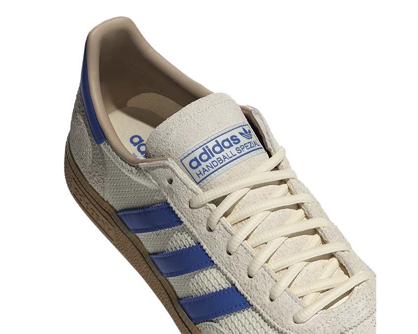 Adidas Handball Spezial Cream White vista lateral — perfil bajo tono sobre tono