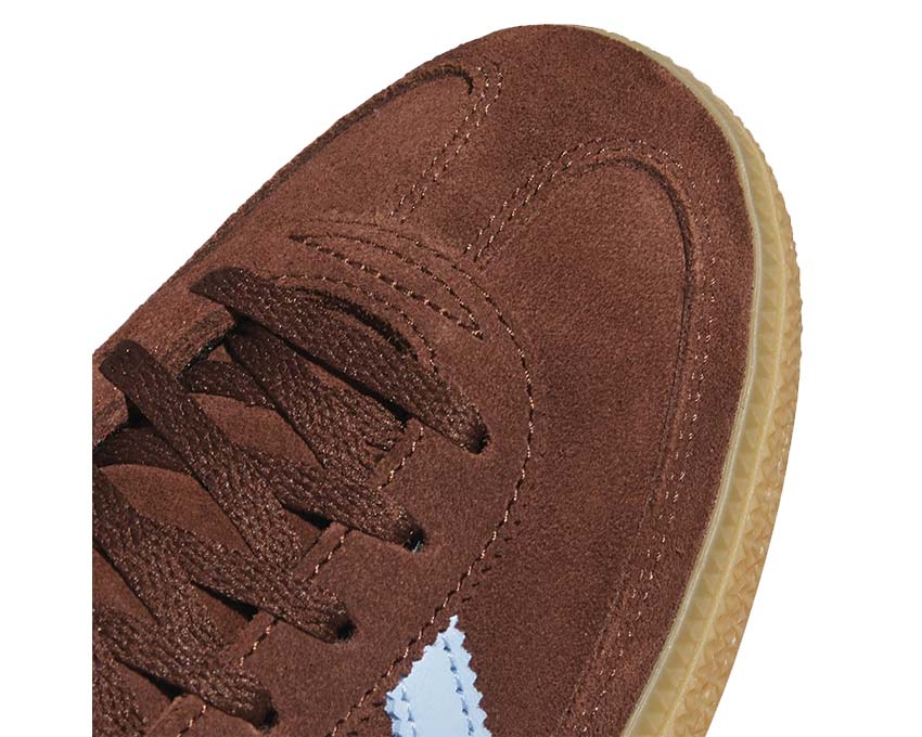 Adidas Handball Spezial Auburn Seitenansicht — kurzes Vintage-Profil