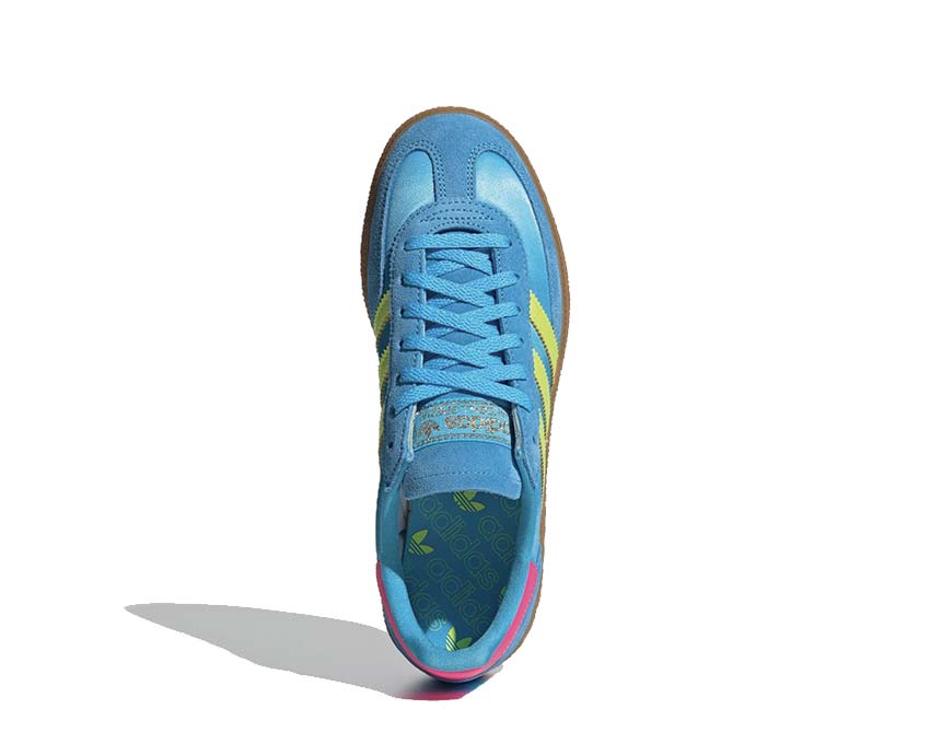 Adidas Handball Spezial W Sky Rush dettaglio — accenti Solar Yellow e Lucid Pink