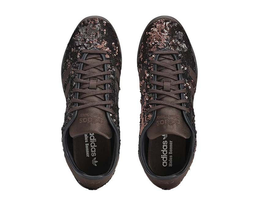 Adidas Karintha x Wales Bonner Sequin Dark Brown détail — sequins dorés brillants