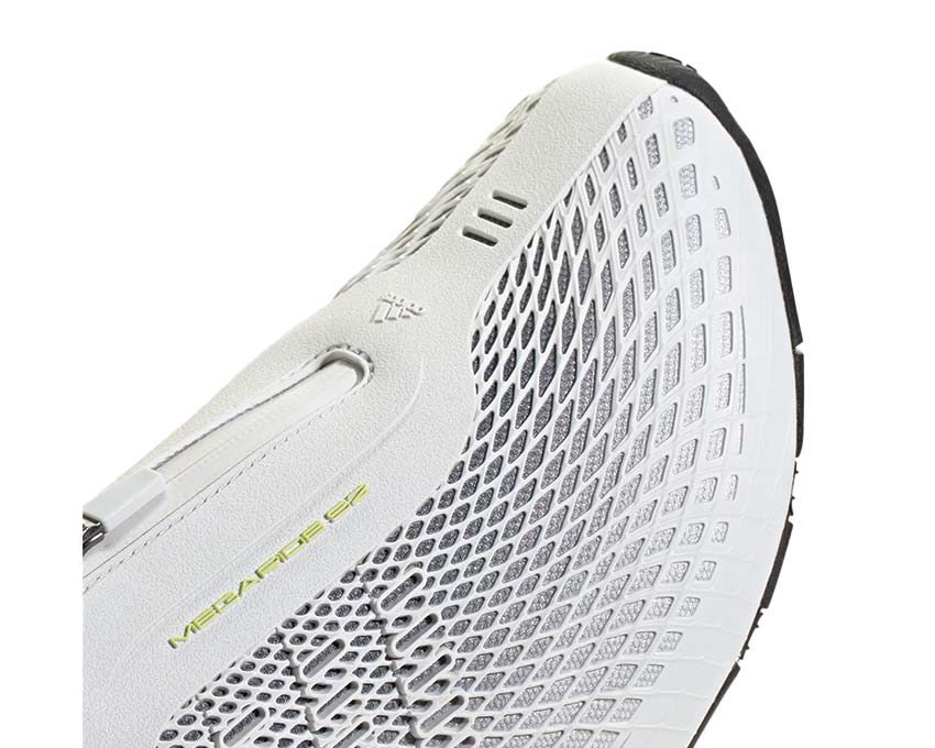Adidas Megaride S2 Crystal White Seitenansicht — Lightstrike Dämpfung