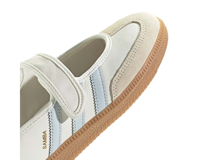 Adidas Samba Jane Cloud White vue latérale — trois bandes Halo Blue pastel