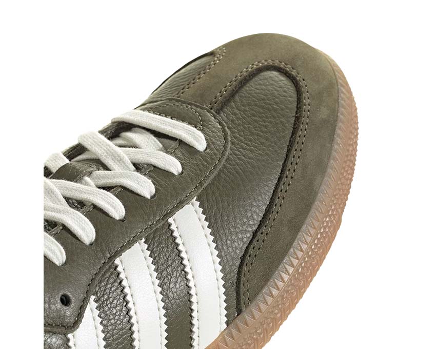 Adidas Samba OG Dark Khaki Seitenansicht — ikonisches Profil