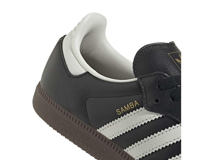 Adidas Samba OG W Black White Gold Seitenansicht — ikonisches Profil goldener Streifen