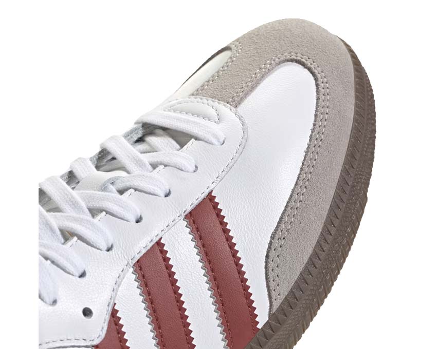 Adidas Samba OG White Preloved Ruby vue latérale — contraste blanc rouge