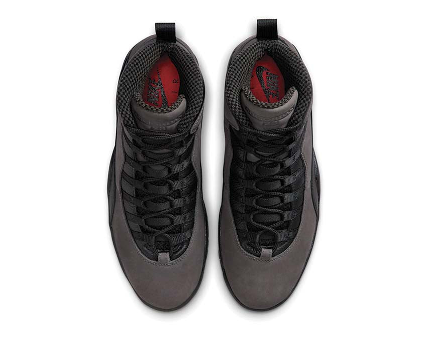 Air Jordan 10 Retro Shadow — vue trois quarts profil Shadow gris