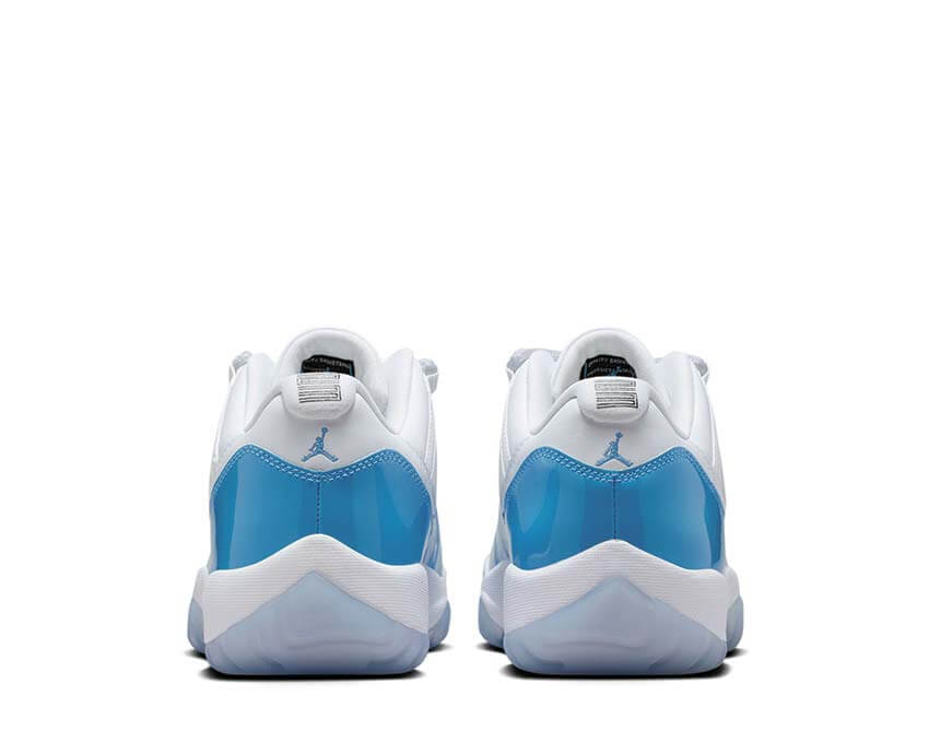 Air Jordan 11 Retro Low University Blue Detail — Lackleder blau university