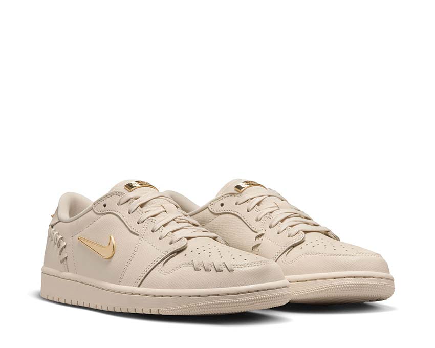 Jordan Air Jordan 1 Low Method Of Make W Legend LT Brown Metallic Gold vue latérale — cuir doré
