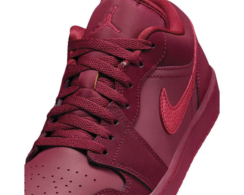 Air Jordan 1 Low SE W Sierra Red Seitenansicht — Damen Rot Sneaker retro Kultur
