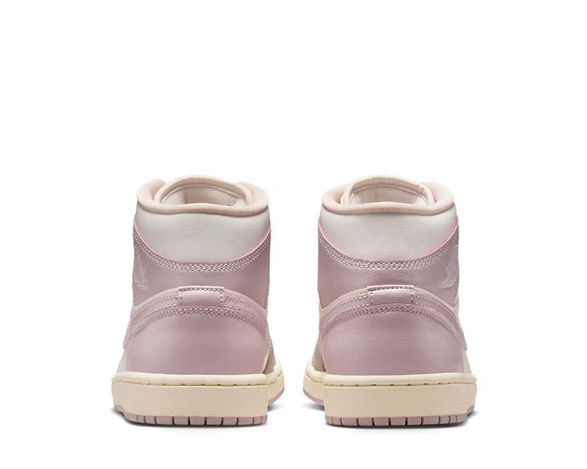 Air Jordan 1 Mid W Particle Rose — talon swoosh Wing Logo rose femme Jordan