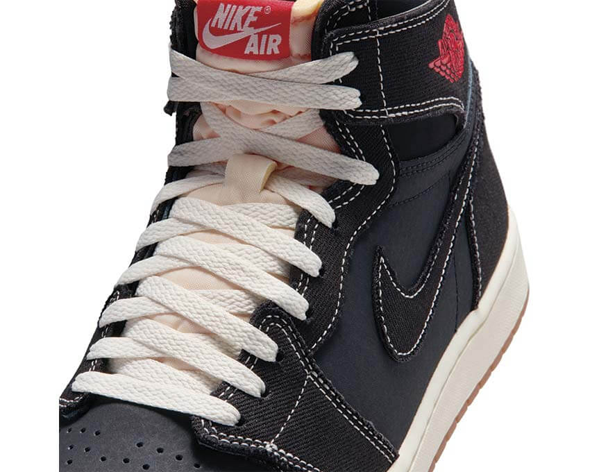 Air Jordan 1 Retro High OG Flight Club vue latérale — cuir noir blanc OG