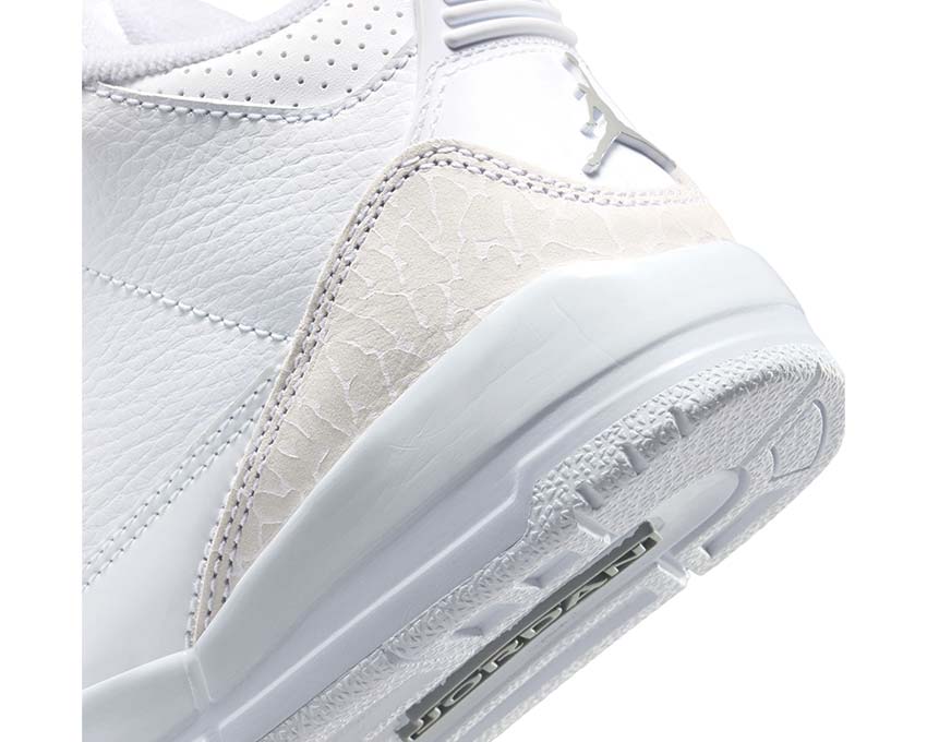 Air Jordan 3 Retro PS Pure Money vue latérale — tige cuir blanc argent PS Jordan 3