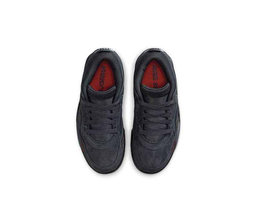 Air Jordan 4 RM SP GS x Nigel Sylvester — Dreiviertelansicht Kinder-Sneaker Collab