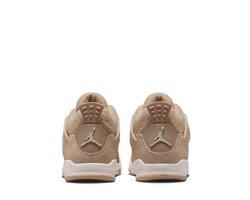 Air Jordan 4 Retro PS Cozy Beige détail — cuir velours enfant Jordan 4 PS