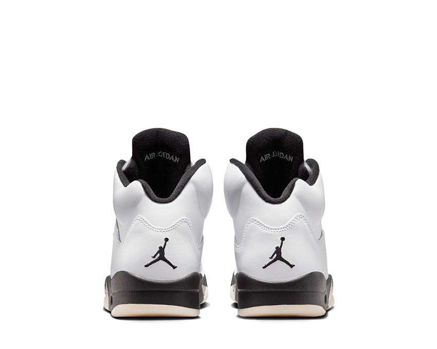 Jordan Air Jordan 5 Retro White and Black White Black Sail Metallic Silver suela — Air visible