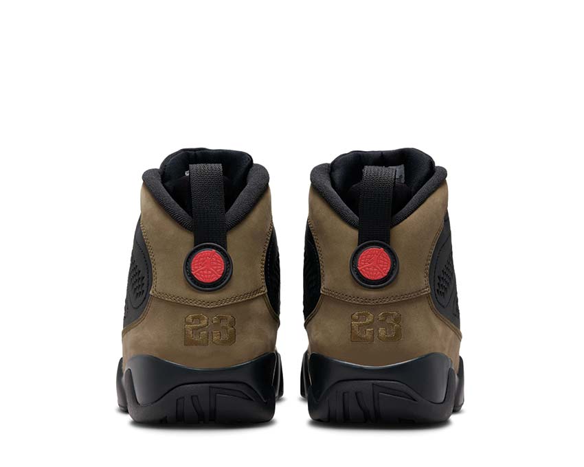 Air Jordan 9 Retro Black True Red Light Olive — détail tige cuir noir brodé AJ9