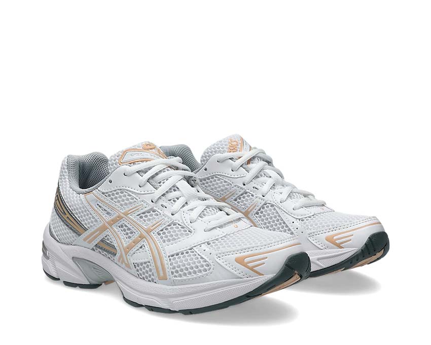 Asics Gel 1130 White Bisque vue latérale — tige mesh cuir synthétique rétro femme