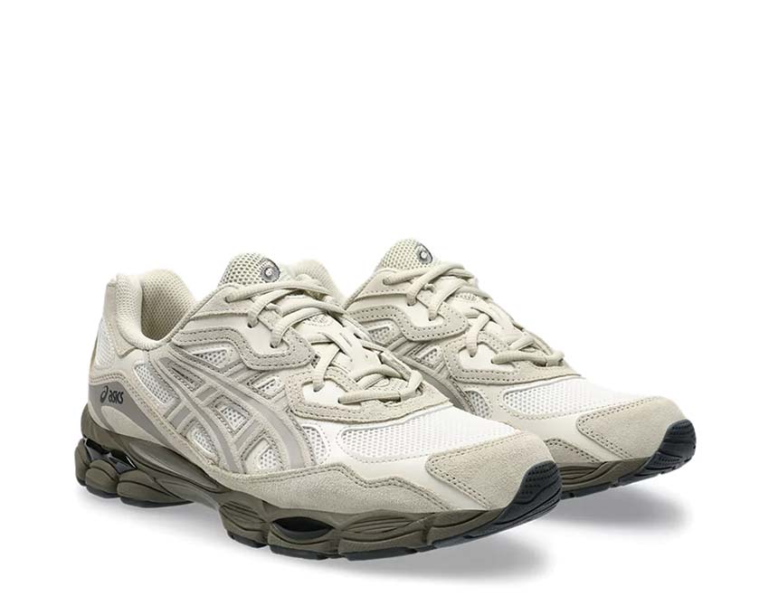 Asics Gel NYC Cream Putty Cream/Putty Seitenansicht — Mesh- und Vintage-Lederschaft
