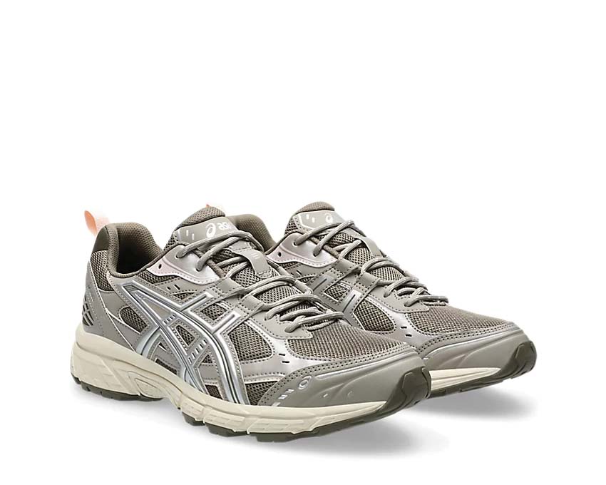 Asics Gel Nunobiki Dark Taupe/Pure Silver vue latérale — tige knit premium
