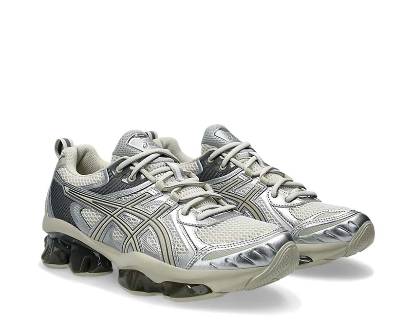 Asics Gel Quantum Kinetic White/Light Dust Seitenansicht — atmungsaktives Mesh-Obermaterial