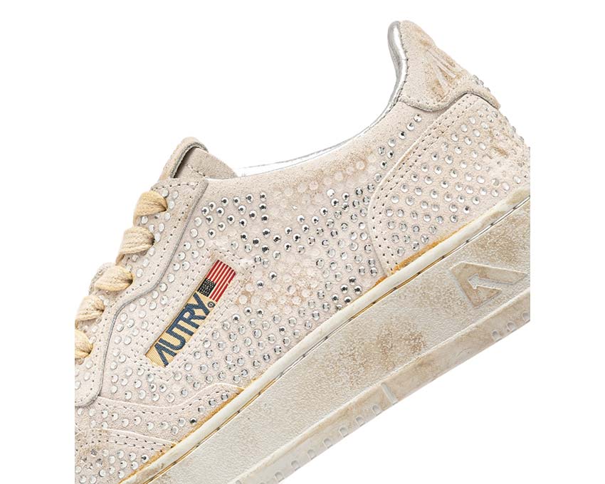 Autry Medalist Low W Cristal vue latérale — cuir orné de cristaux premium