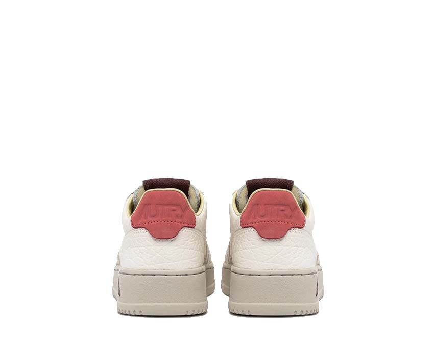 Autry Medalist Low W Nubuck Suede Rose Sand suola — suola in gomma vintage