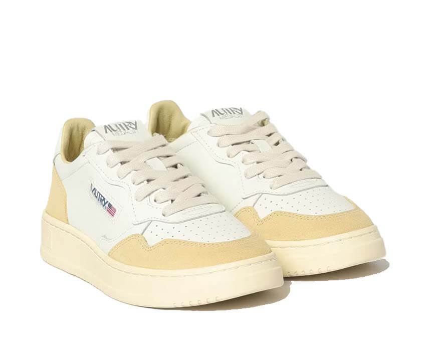 Autry Medalist Low Exclusive vue latérale — cuir exclusif Medalist Low femme