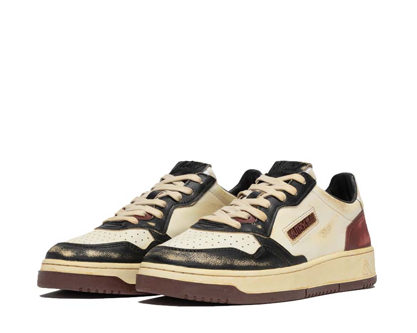 Autry Super Vintage Low Beige Syrah sole — thick vintage crepe sole