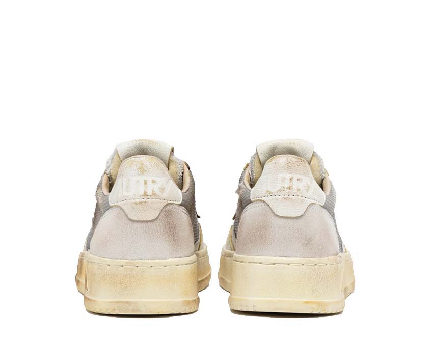 Autry Super Vintage Low Dragon Goat Sepia White Detail — ricami