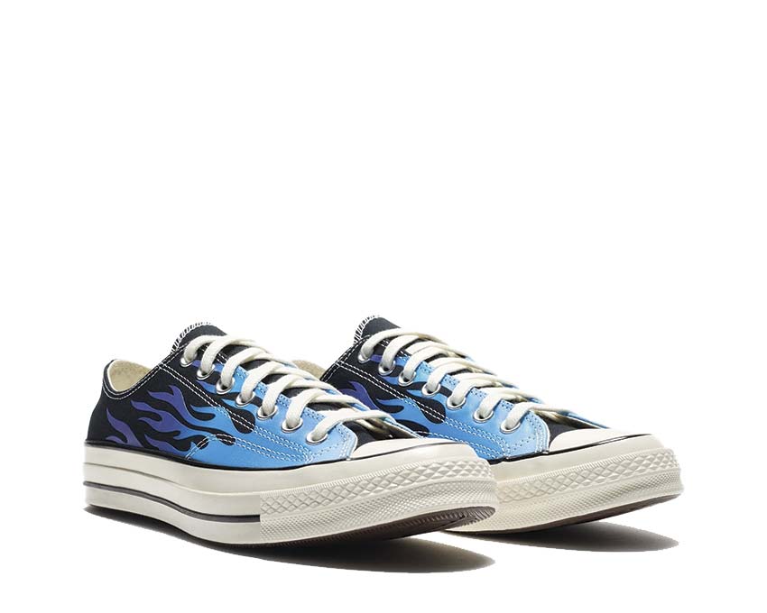 Converse Chuck 70 OX Flames vue latérale — profil low toile noire flammes bleues