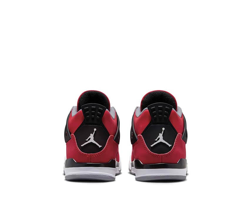 Jordan 4 Retro PS Toro Bravo Detail — Zunge Fire Red Cement Grey Jordan 4
