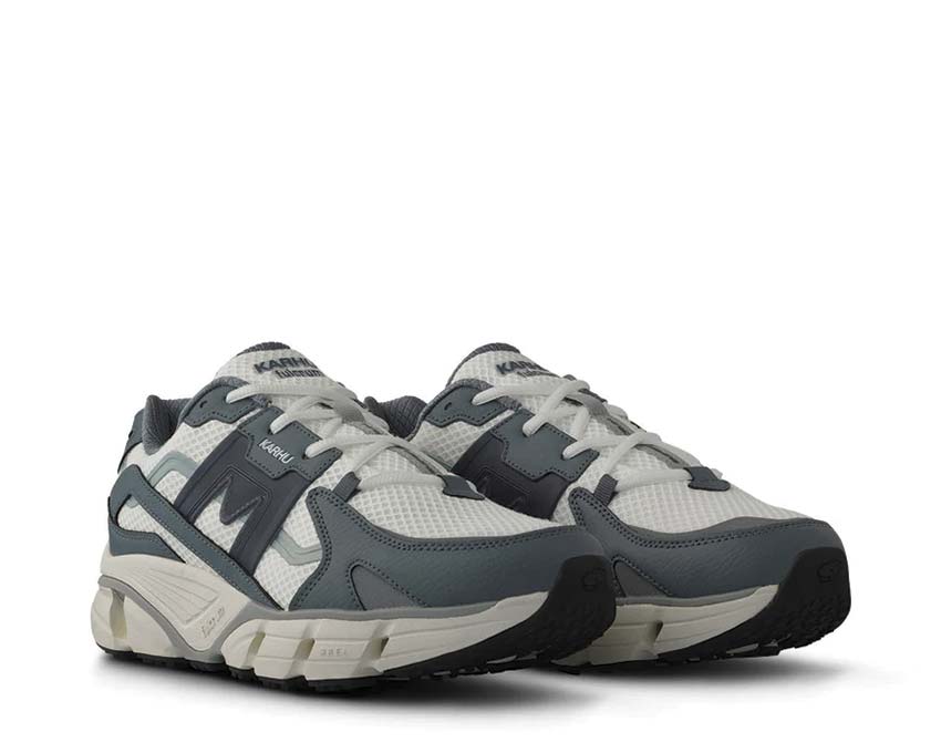 Karhu Super Fulcrum Stormy Weather India Ink vista laterale — camoscio e mesh
